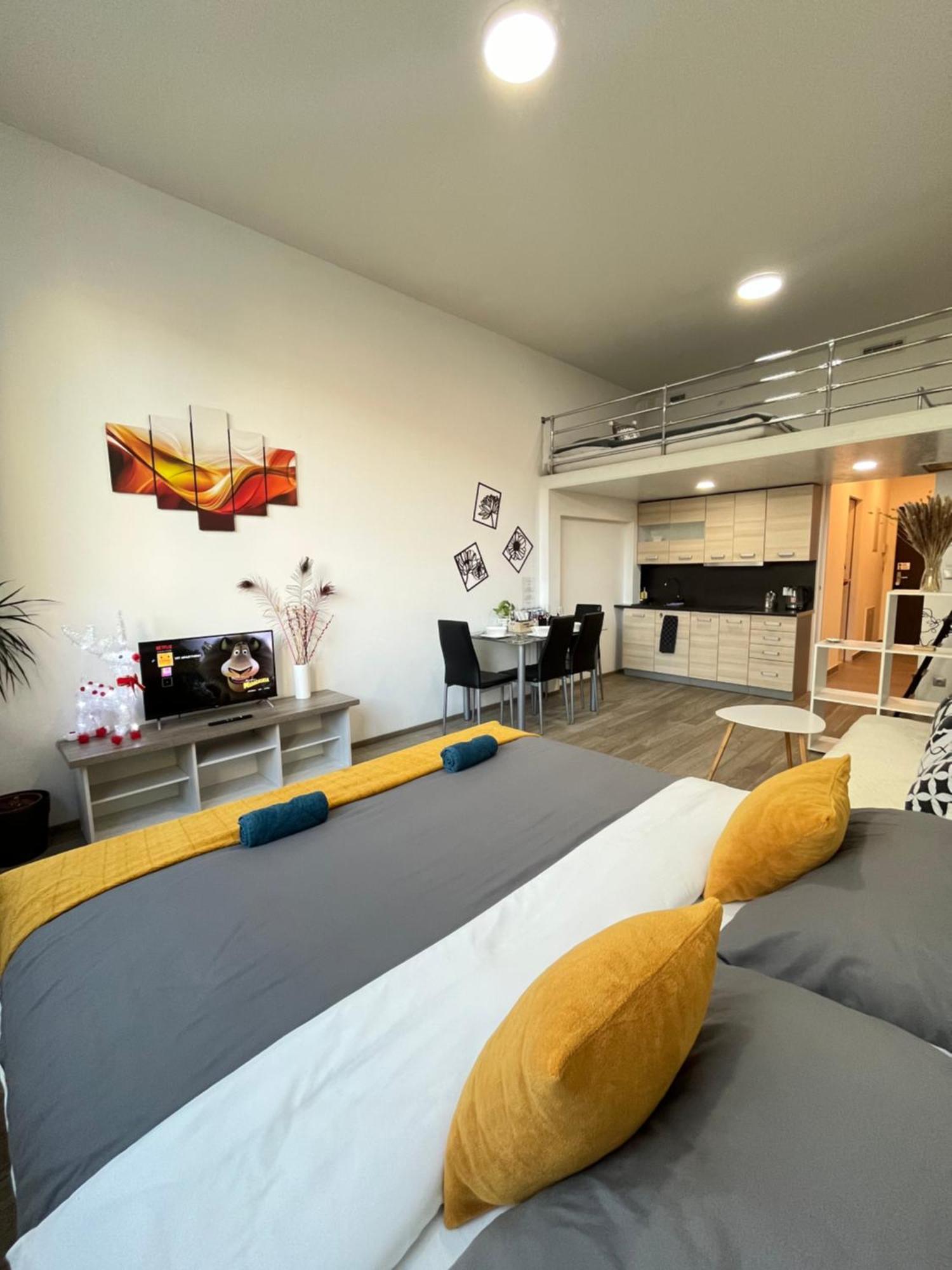 Vit - Free Parking - O2 Arena Apartament